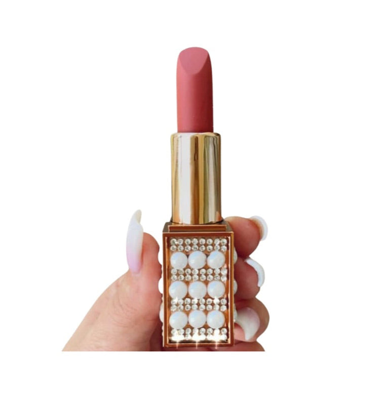 VELVET LIPSTICK